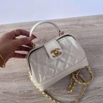 Doctor Vintage Crossbody