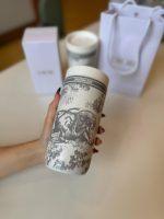 Dior water bottle Paris - Image 5