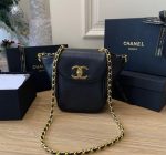 Chanel Vintage crossbody bag